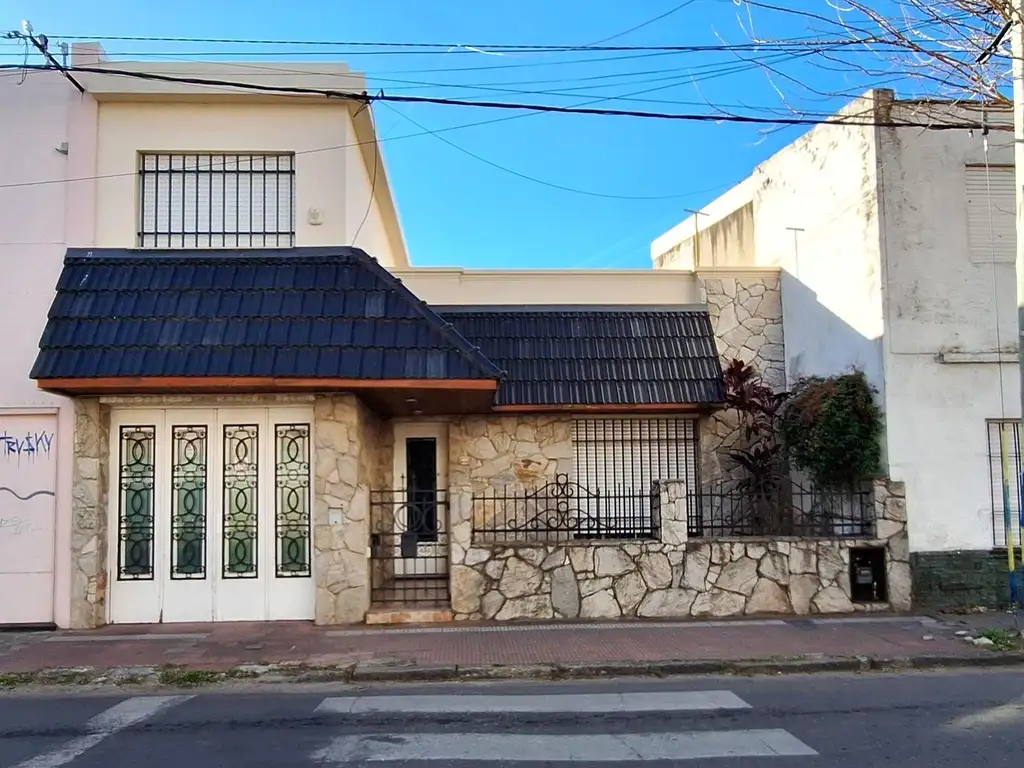 Venta Casa 2 Dormitorios - Arroyito Rosario