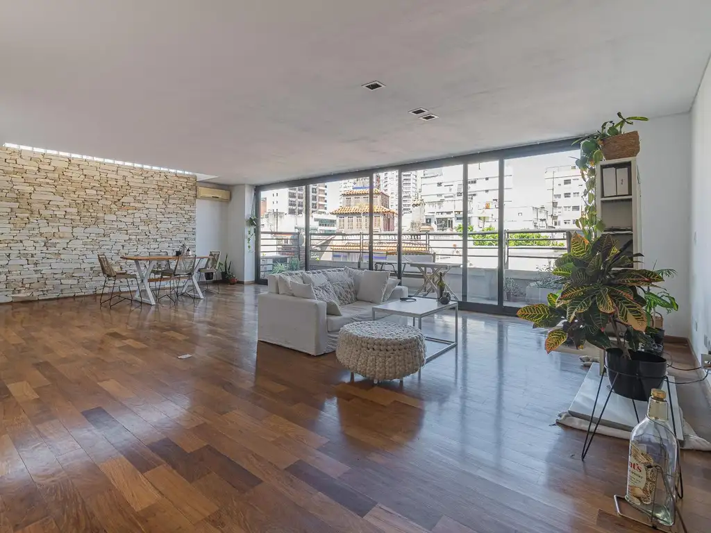 Venta Departamento penthouse exclusivo con pileta y parrila propia