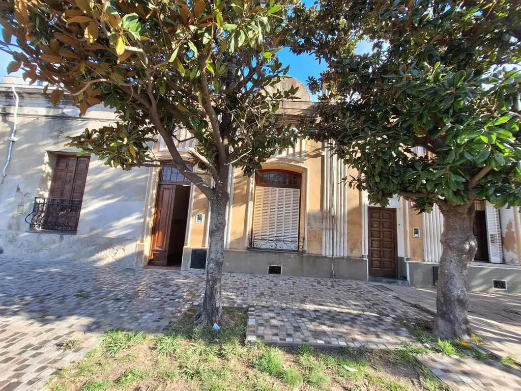 CASA EN VENTA CAMPANA