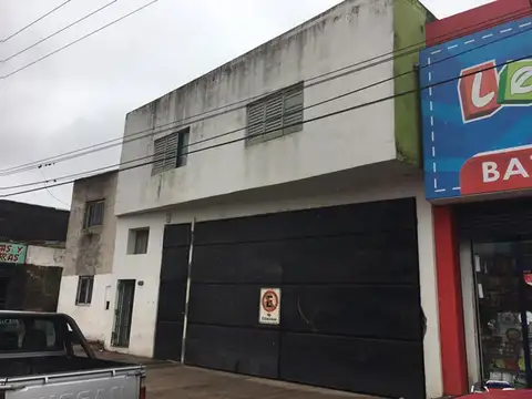 IMPORTANTE GALPÓN EN VENTA SOBRE AV. PEÑALOZA