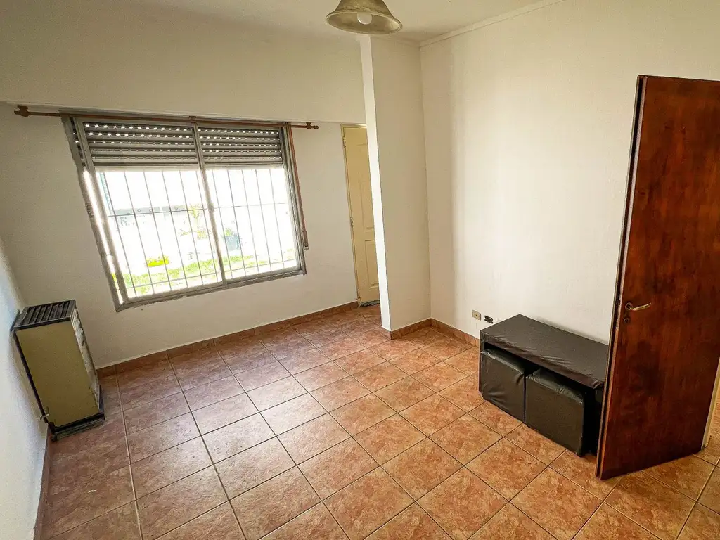 VENTA DE DUPLEX 2 DORMITORIOS SEMICENTRICO