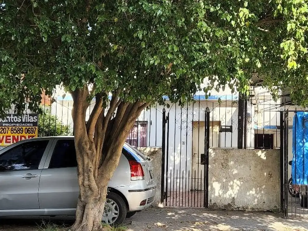 CASA 3 FAMILIAS BOLIVAR 4100 SARANDI