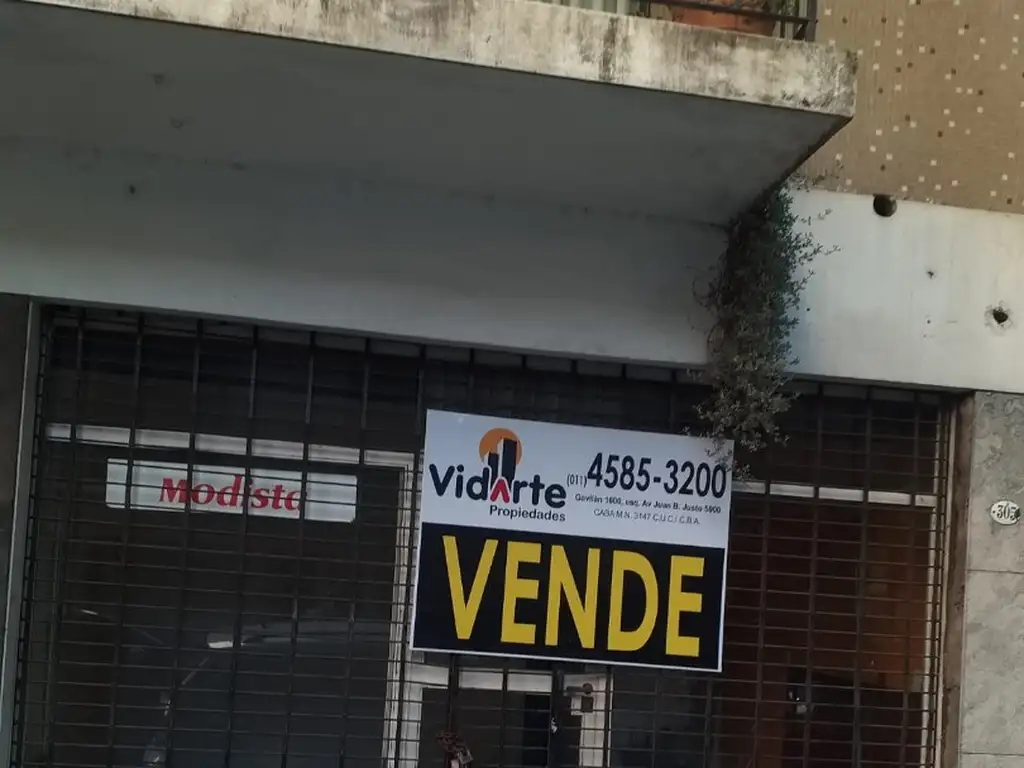 Excelente Local en Venta Calle Lafuente 305 Flores con renta