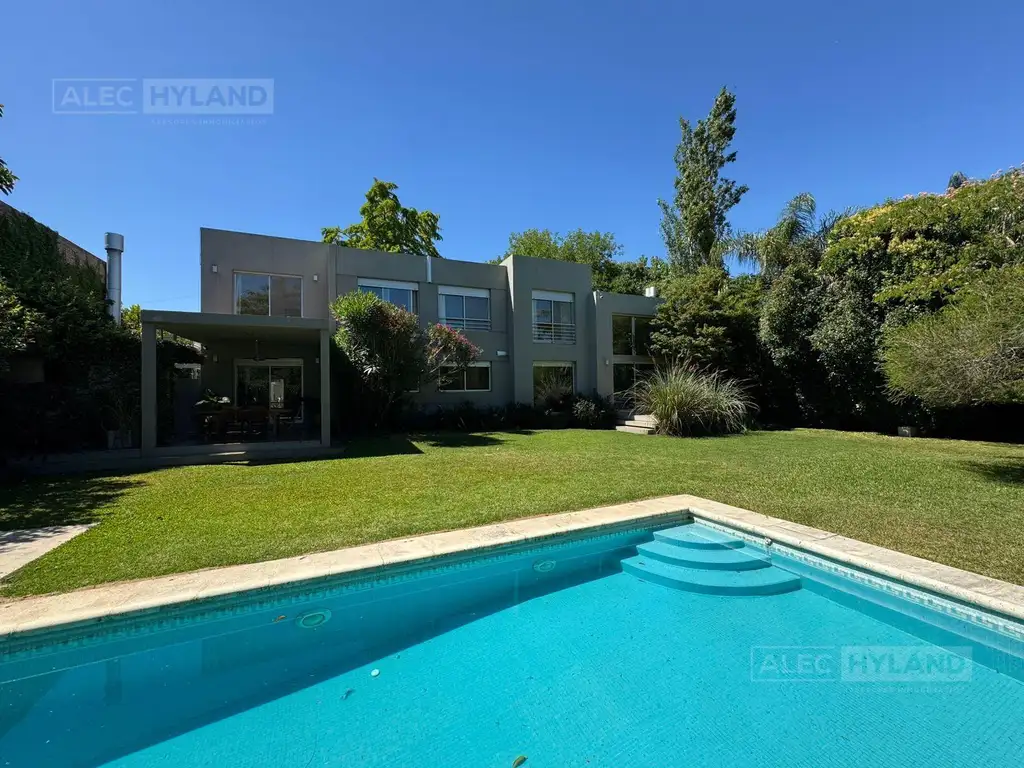 Casa en Las Lomas de San Isidro