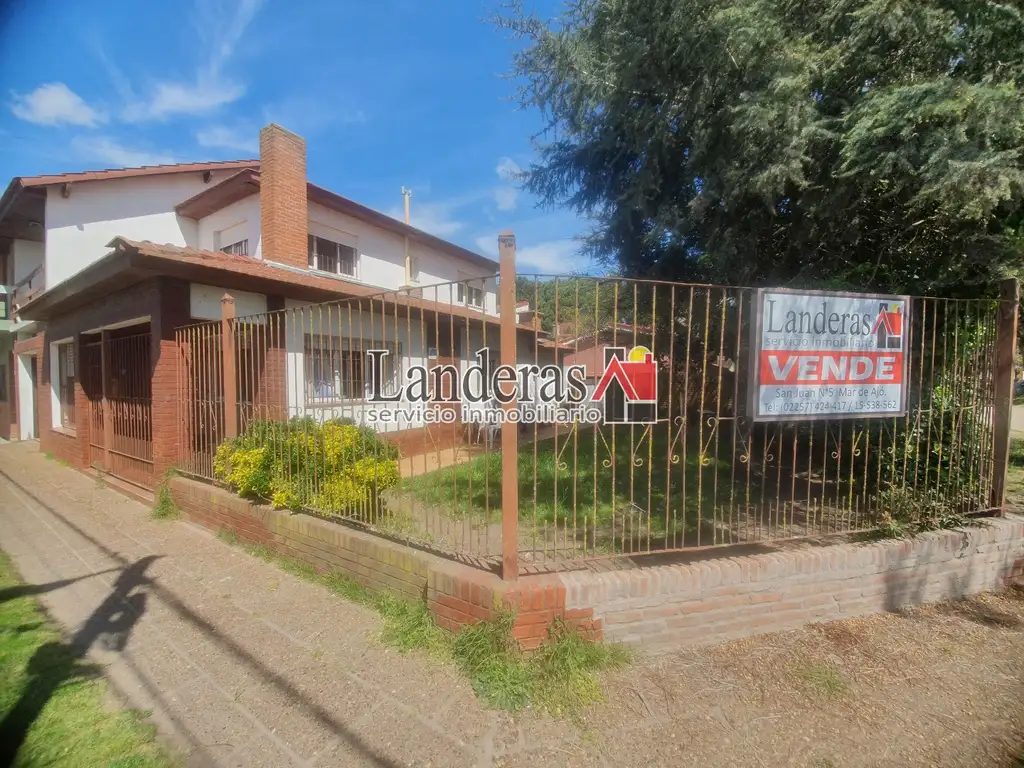 Hermosa Casa 4 amb. - Lote Propio - Todos los Servicios