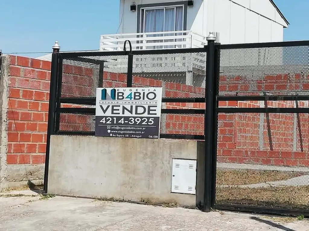 VENTA DE LOTE CON CONSTRUCCIÓN A TERMINAR