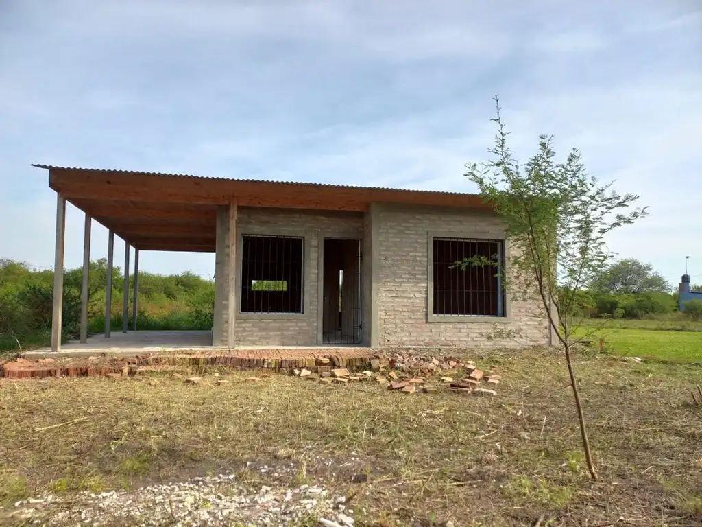 Casa a estrenar en Barrio Tembe I Por, Sauce Viejo