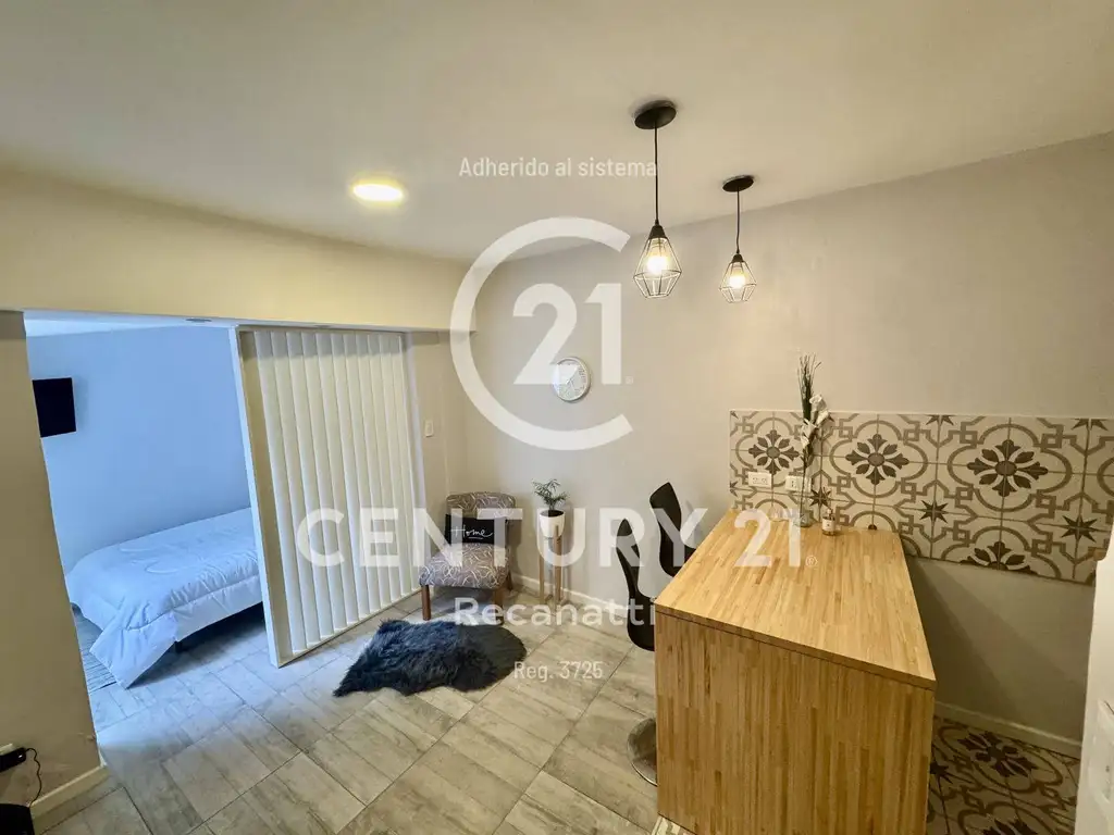 EN VENTA DEPARTAMENTO DE UN AMBIENTE RECICLADO ZONA ALDREY