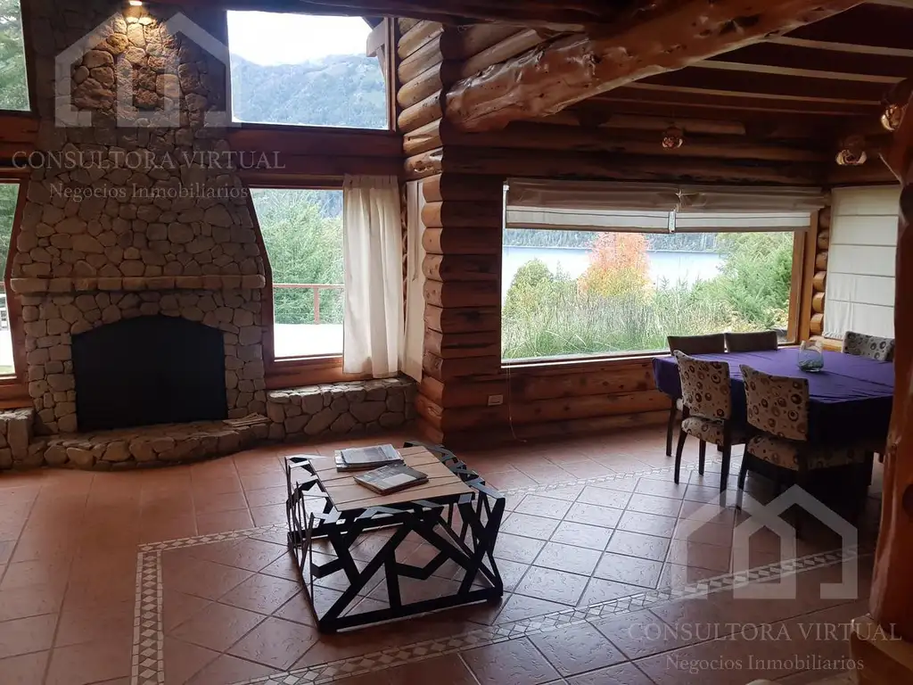 Impecable Casa con Vista al Lago Correntoso