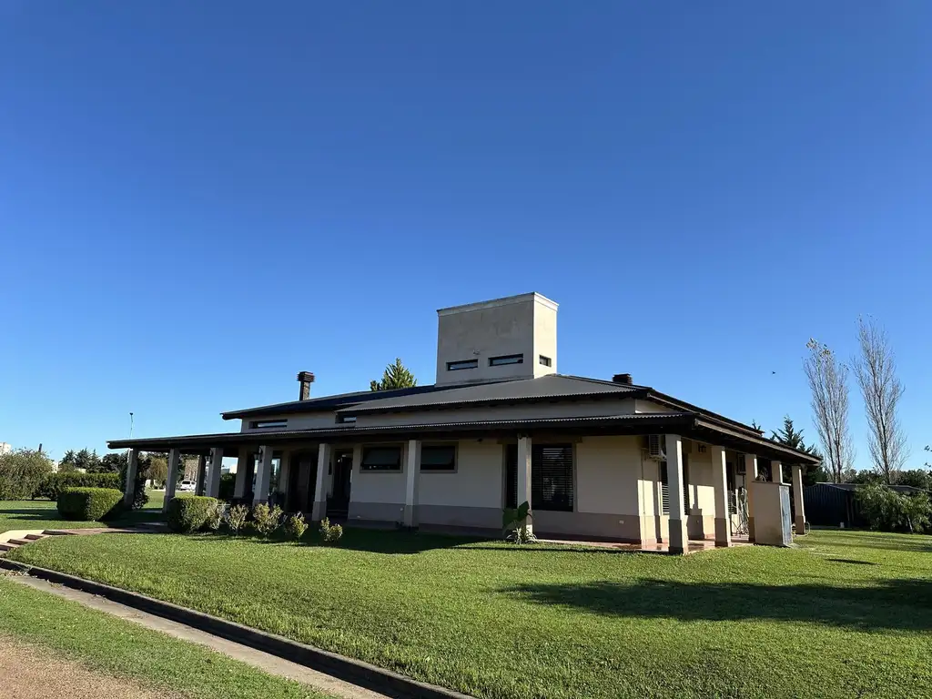 Casa en Pueblo General Belgrano