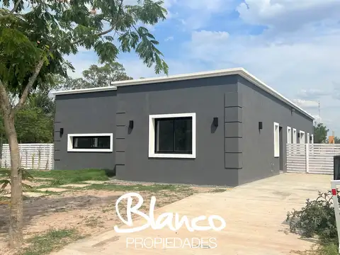 Casa en Venta en Santa Emilia, Pilar del Este, G.B.A. Zona Norte - BLA5035_LP572429_1 - Foto 0