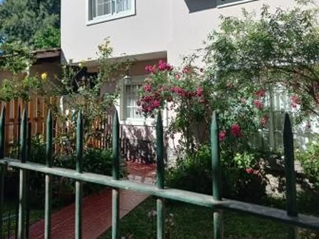 DEL VISO, BARRIO SOLARES DEL NORTE, EXCELENTE CHALET. EN DOS PLANTAS-