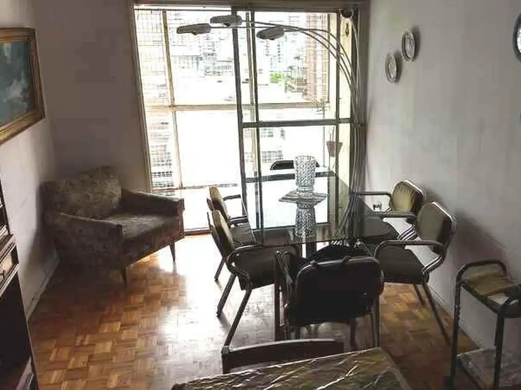 Venta departamento 3 ambiente en Once en piso alto