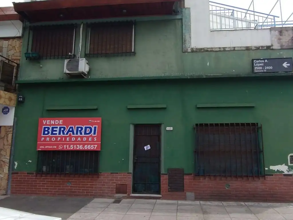 PH 4 amb., 90m2  pequeña terraza - APTO CREDITO * Carlos Lopez al 2400