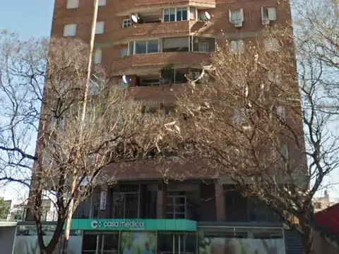 Venta departamento 3 dorm. con cochera en Pueyrredón 600