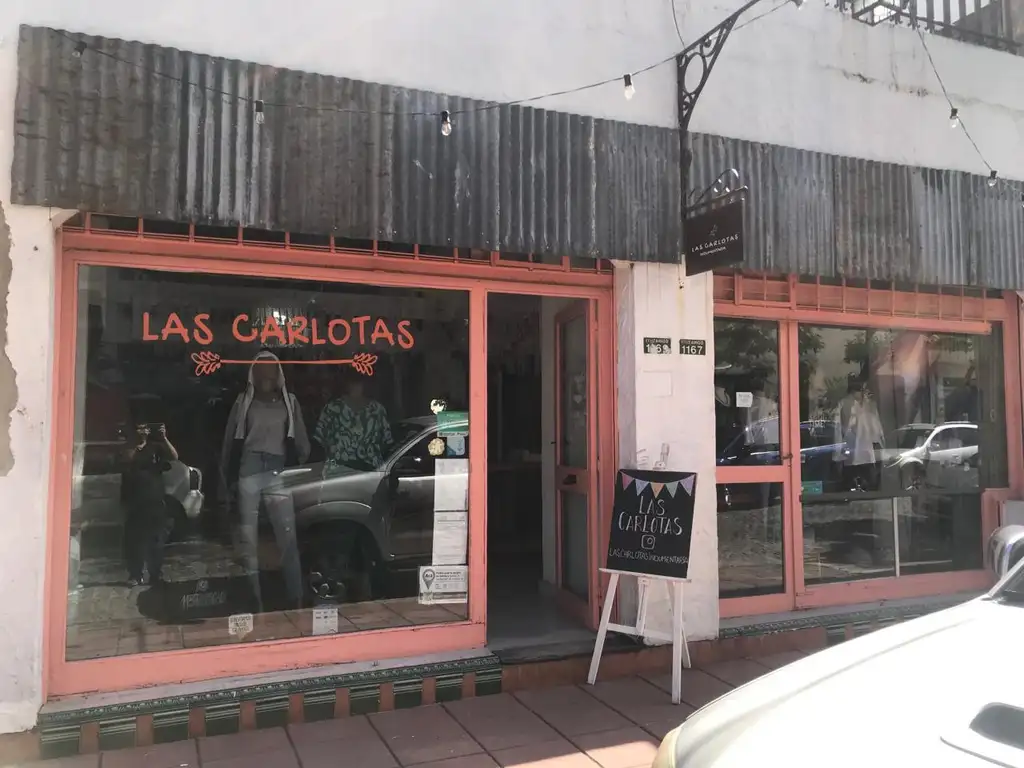 Local en  VENTA a metros de calle Constitucion