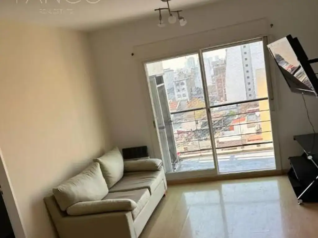 Venta Departamento en San Cristobal Dos Ambientes Con Cochera Pileta