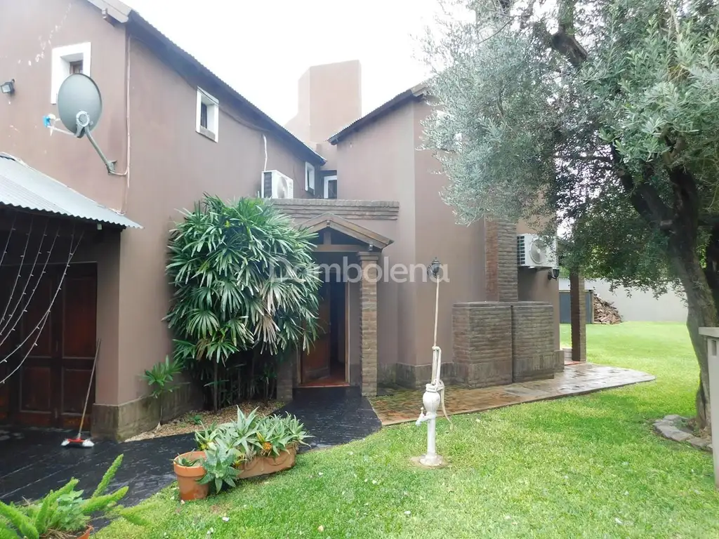 Casa Quinta  en Venta en Villa Zapiola (Paso del Rey), Moreno, G.B.A. Zona Oeste