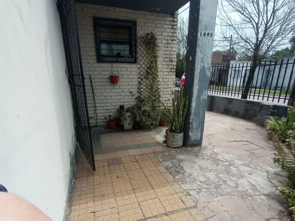 casa en venta 4 ambientes macrocentro en esquina