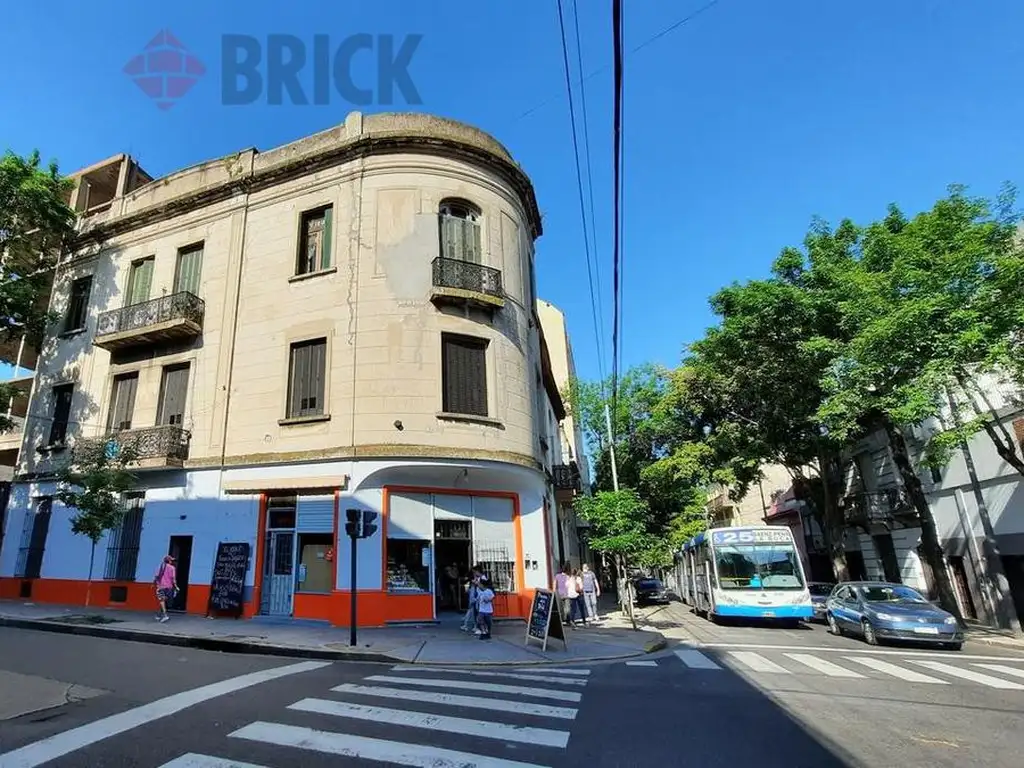 VENTA EN BLOCK EN SANTIAGO DEL ESTERO AL 1900 - LOCAL A LA CALLE Y 2 PH S/EXP