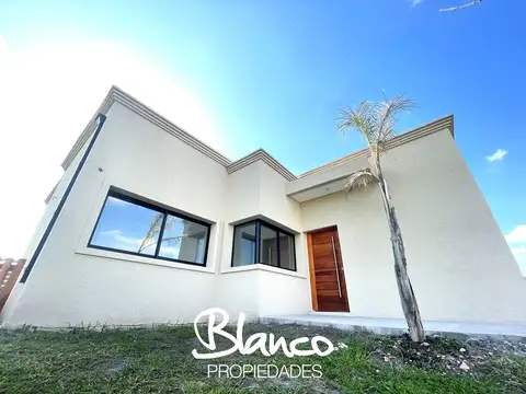Casa en Venta en Pilar del Este, Pilar, G.B.A. Zona Norte - BLA1160_LP535090_2 - Foto 0