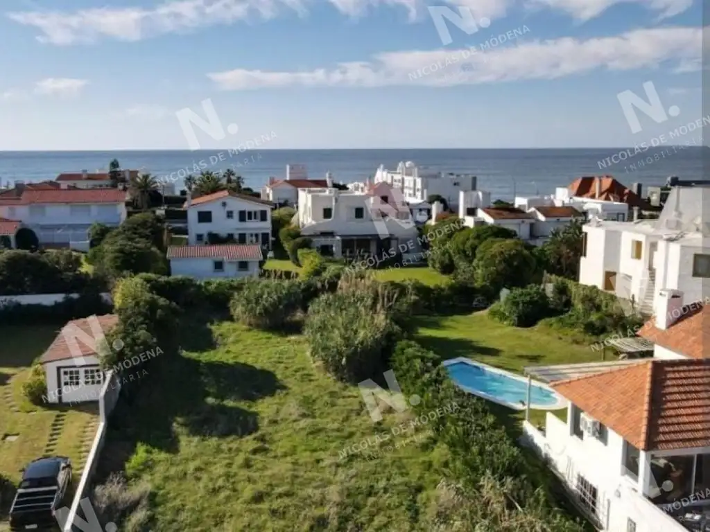 Hermoso Terreno Cerca del mar.