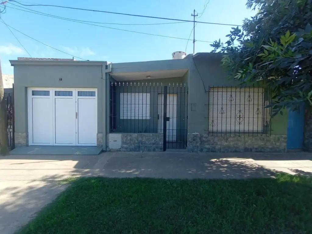 Casa de 2 dormitorios en Santo Tome, Santa Fe.