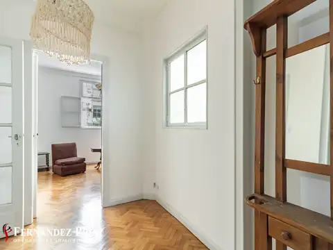 Excelente semipiso 3 ambientes con dependencia y lavadero independiente en Recoleta