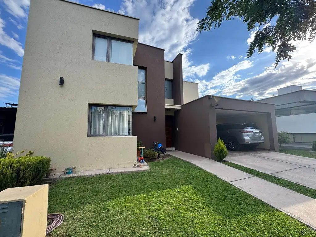 Venta Casa Barrio Privado  Luján de Cuyo Mendoza