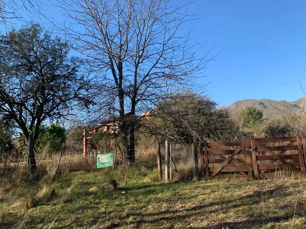 Terreno en venta-Villa La Gloria, Villa General Belgrano-840m2-Cód 2162