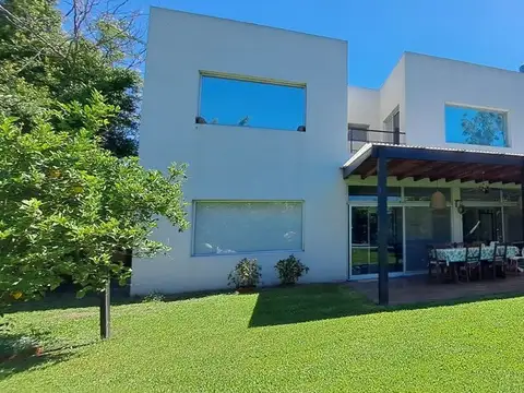 Casa en Alquiler anual en Santa Barbara