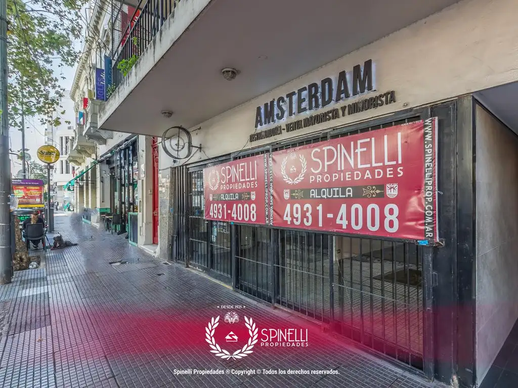 Local comercial · 228M2 · en el cruce de avenidas más comercial del barrio: San Juan y Boedo.