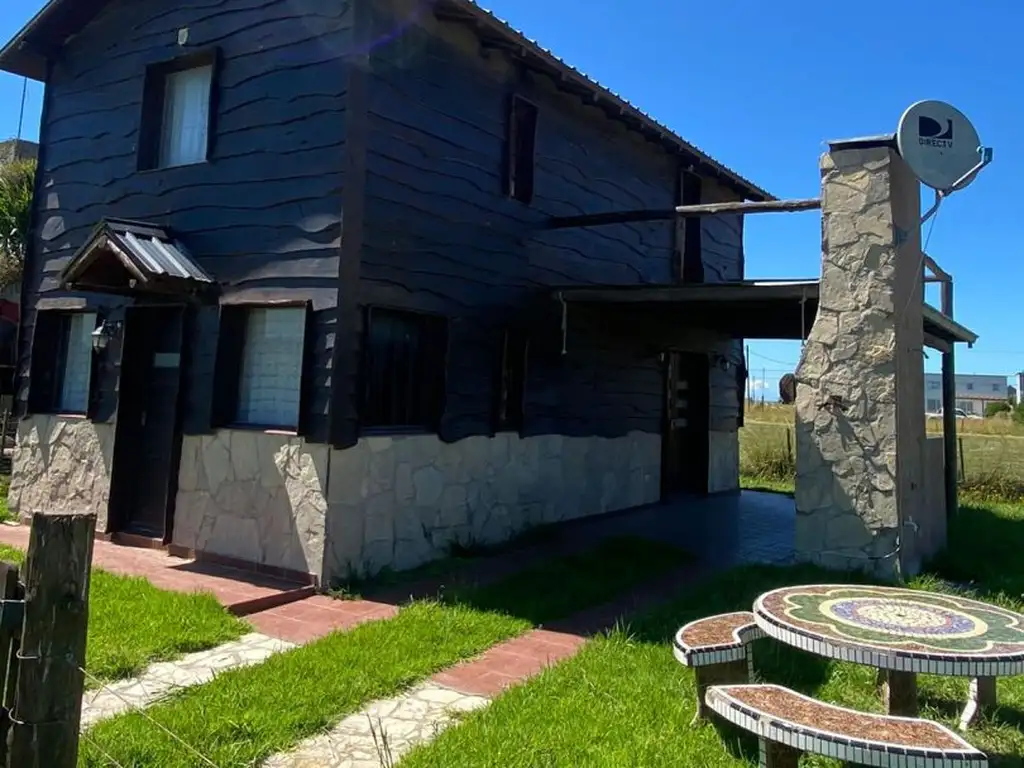 Casa - Venta - Argentina, Mar Chiquita - e de la plaza 200