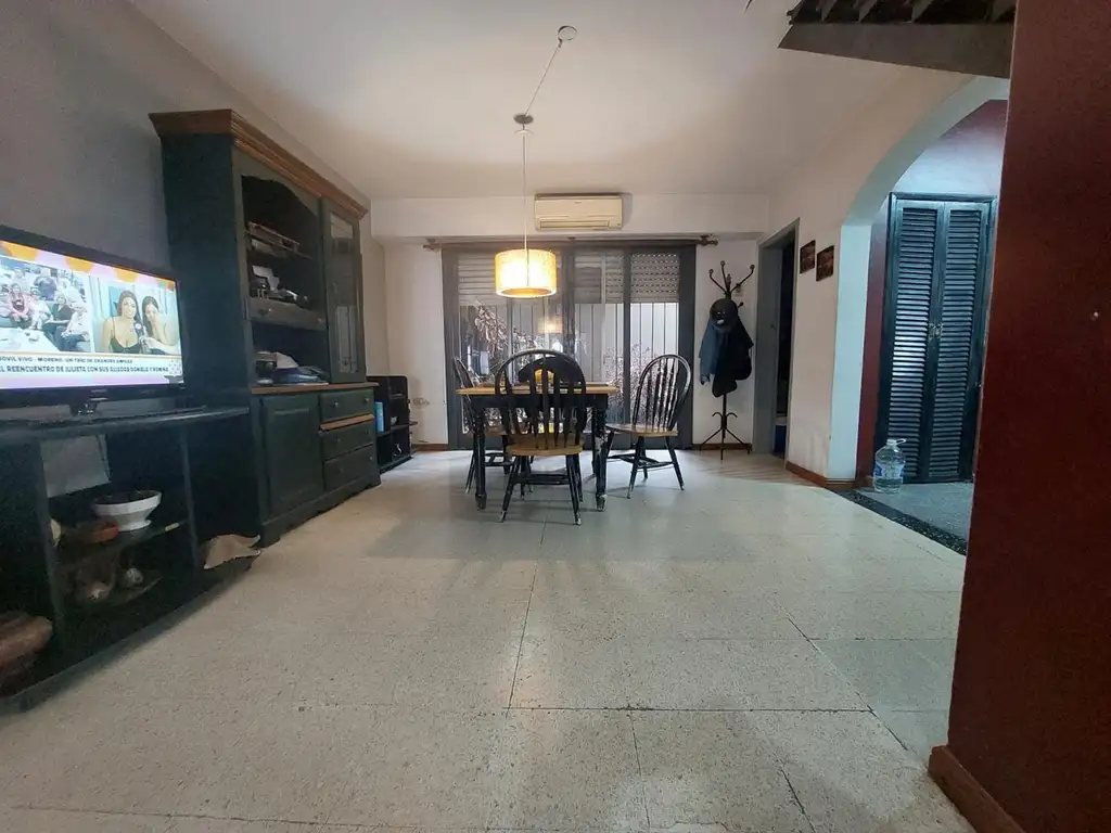 VENTA CASA TIPO PH 5 AMBIENTES INDEPENDIENTE CON QUINCHO