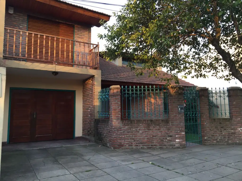 EXCELENTE CHALET EN VENTA SAN . DE PADUA SUR