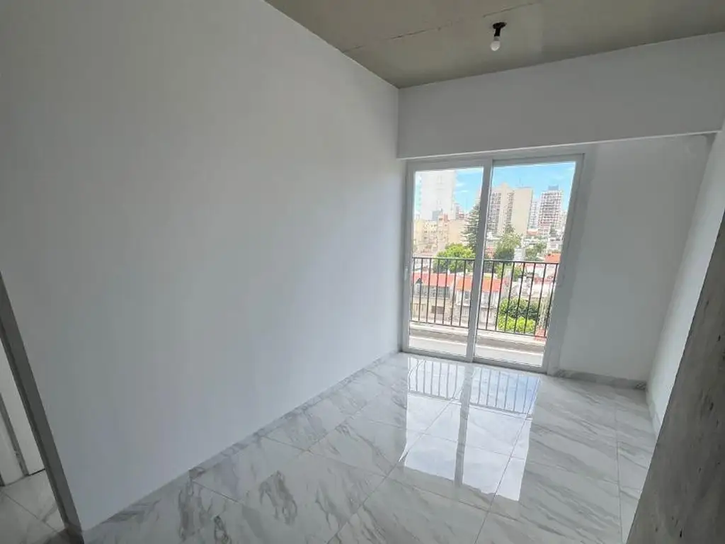 Alquiler departamento 2 ambientes c balcon en Villa Dominco