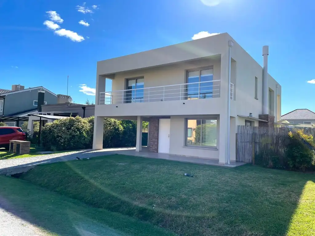 Casa - Venta - Argentina, Berazategui - Aut. Buenos Aires - Mar del Plata