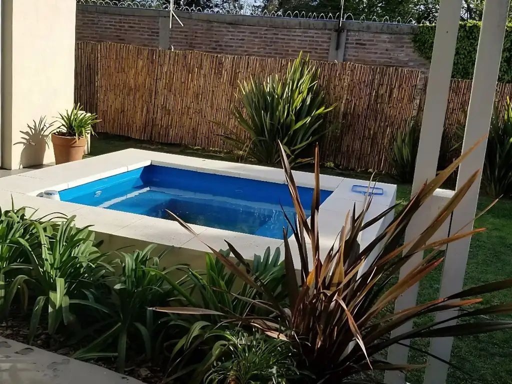 Venta de casa en Altos de Hudson I