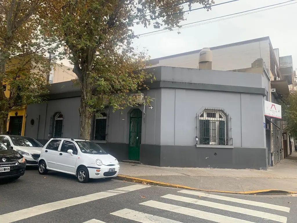 Lote en esquina fte a Plaza de los Periodistas zonificacion C3II