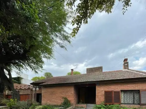 CASA EN VENTA GRANJA DE FUNES 5 DORMITORIOS