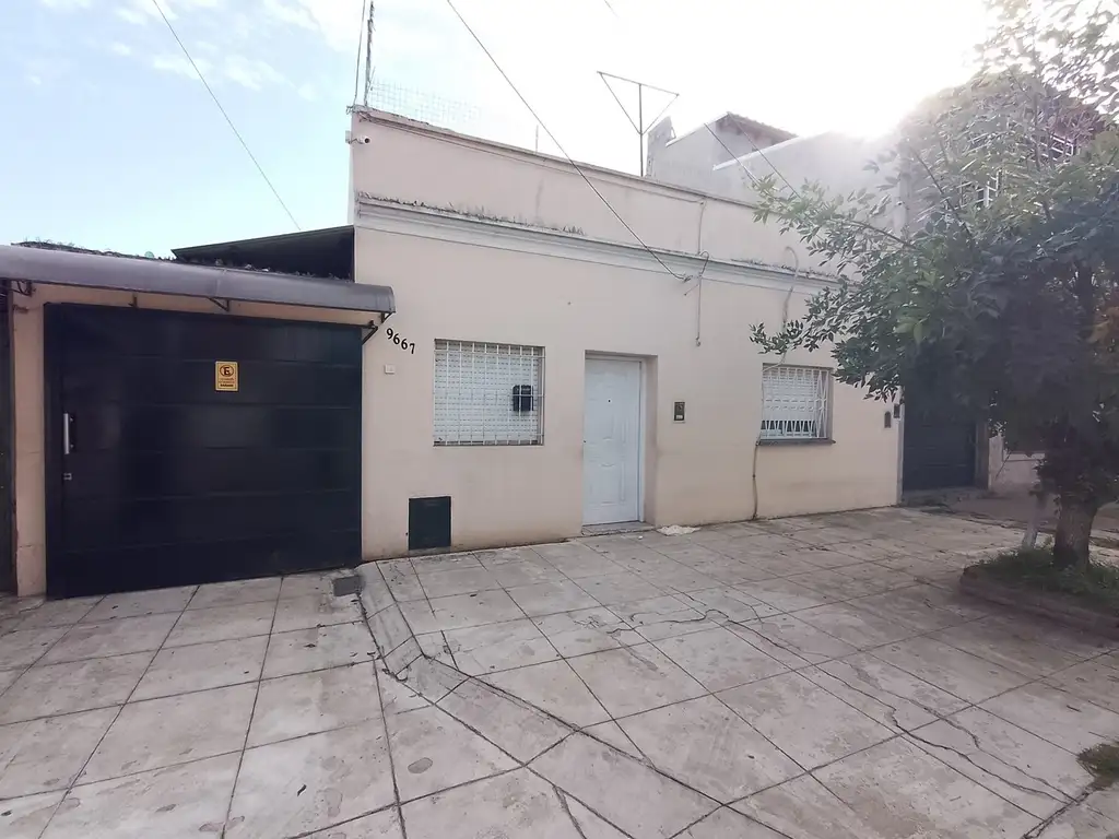 Casa  en Venta en Villa Loma Hermosa, Tres de Febrero, G.B.A. Zona Oeste