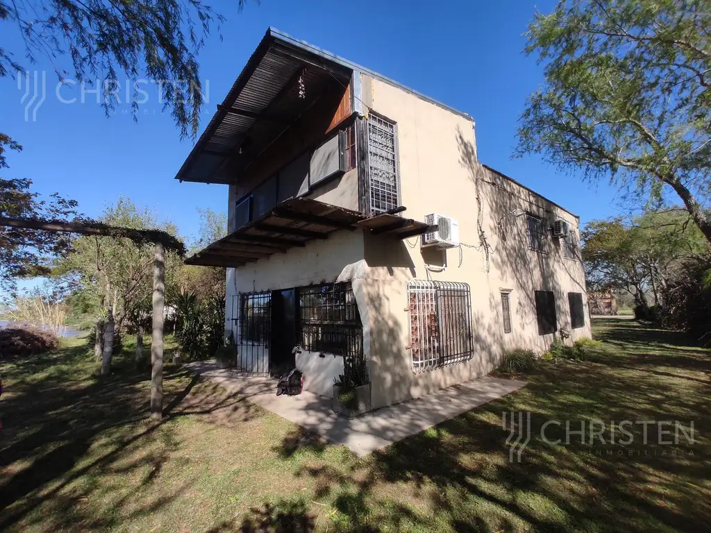 Venta Casaquinta sobre el rio cuenta con 2 habitaciones Arroyo Leyes