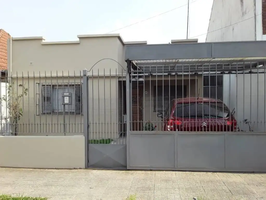 Casa  en Venta ubicado en Quilmes Oeste, Quilmes, G.B.A. Zona Sur - SVN0769_LP584557_1