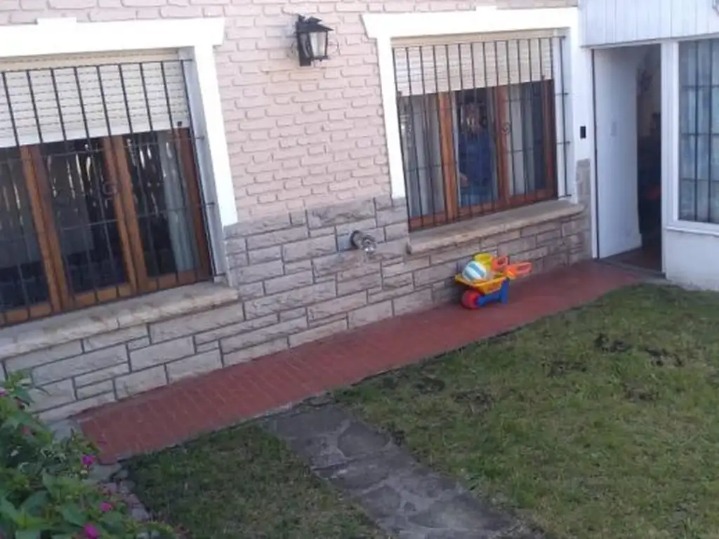 OPORTUNIDAD EN MAR DEL PLATA  CHALET A DOS CUADRAS DE LA PLAYA