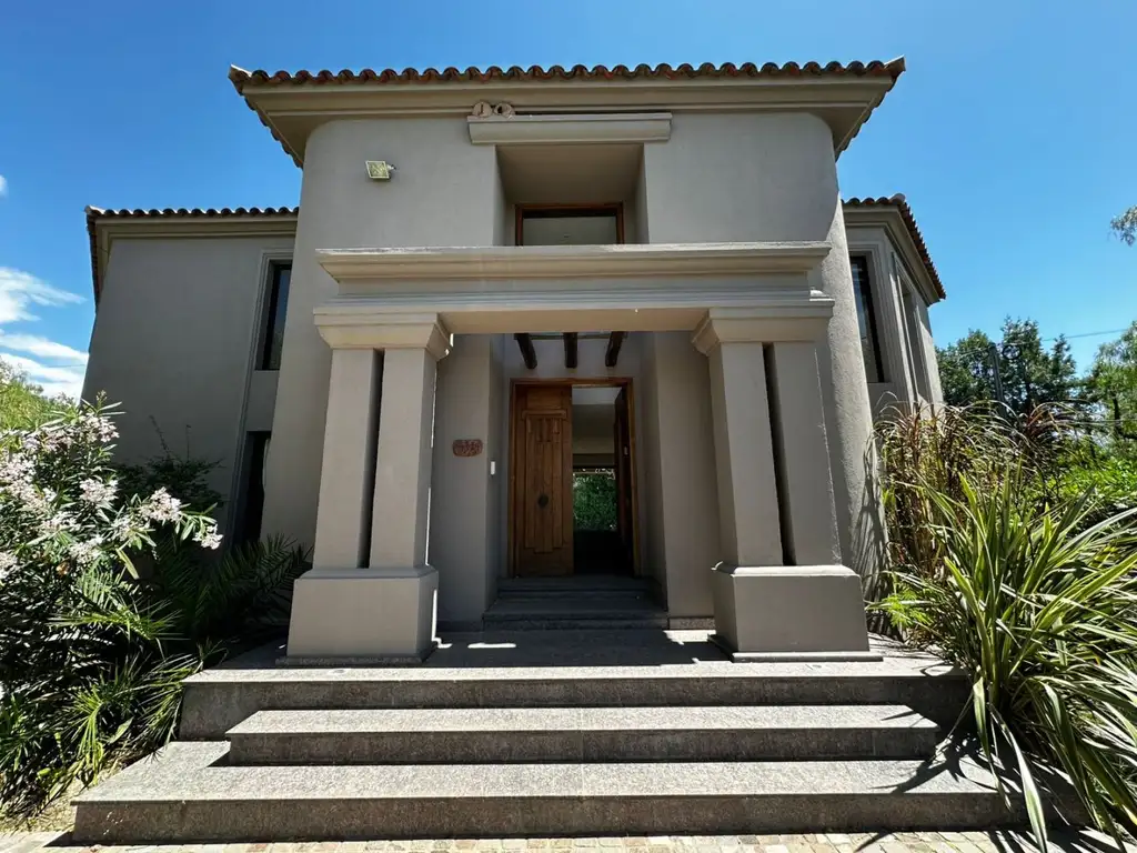 Casa - Venta - Argentina, Las Heras - Av. Champagnat 2000