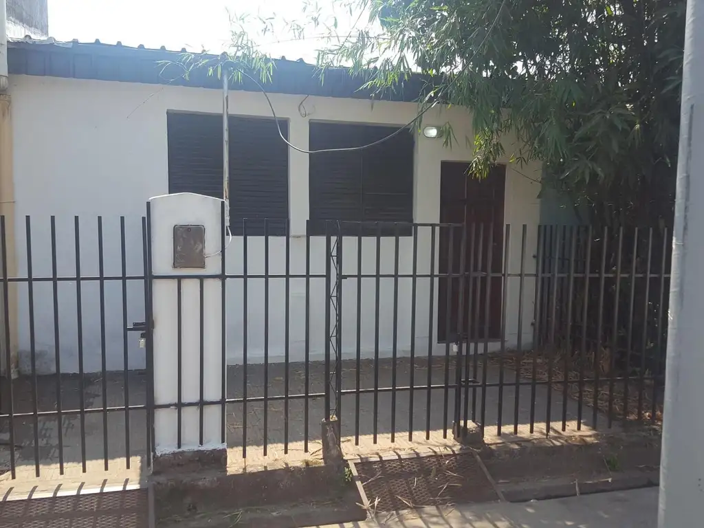 Departamento Pta.Baja Bº SANTA INÉS 1 Dormitorio con patio