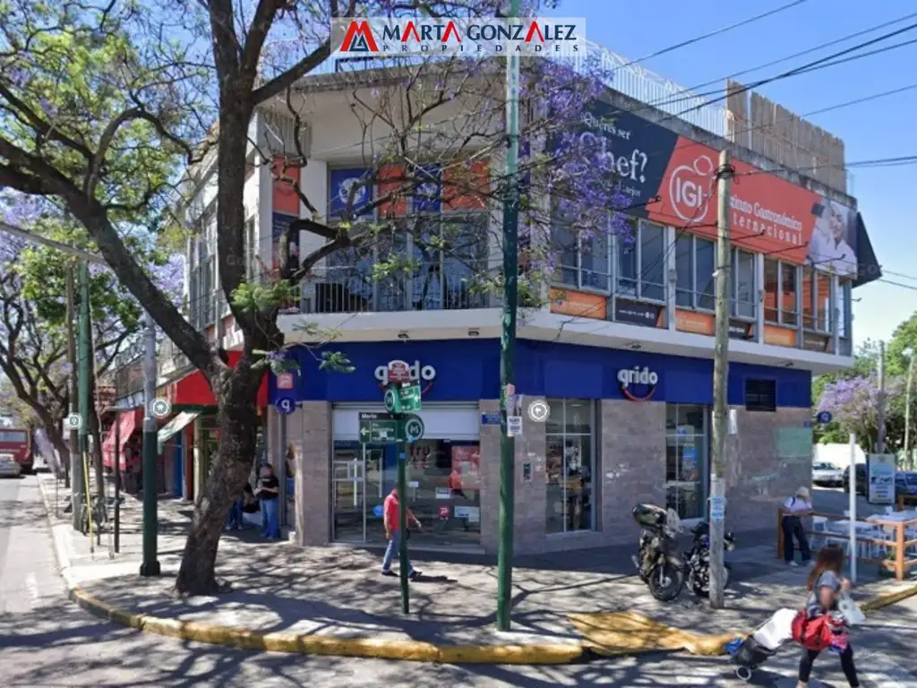 VENTA. ESQUINA COMERCIAL. MERLO