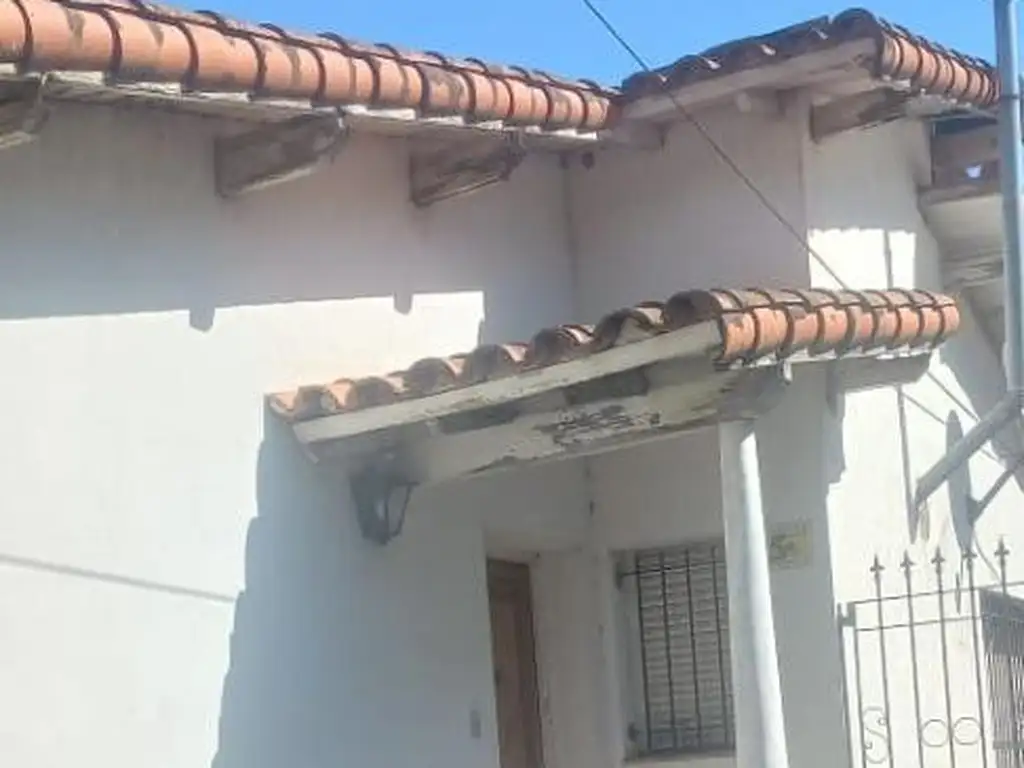 CASA EN LUJAN