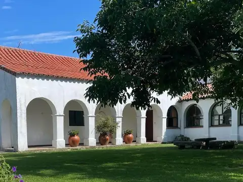 Se vende posada / Monasterio entre San Esteban y Dolores  Cordoba