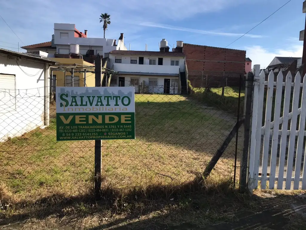 CASA DIVIDIDA EN 4 DEPARTAMENTOS Y GARAGE CON LOTE PROPIO DE 350 MTS!